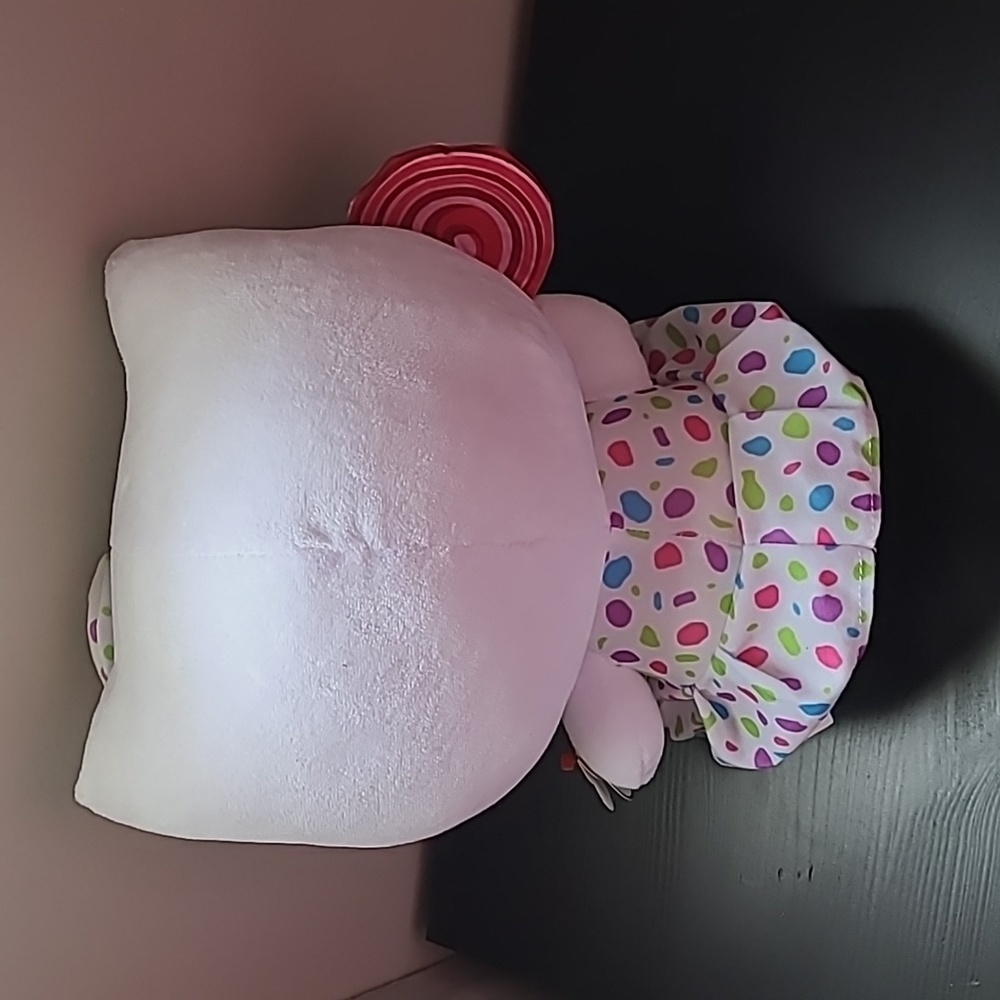 Hello kitty plush - Picture 2 of 2
